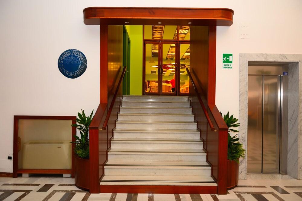 Grand Hotel Delle Terme Terme Luigiane Esterno foto