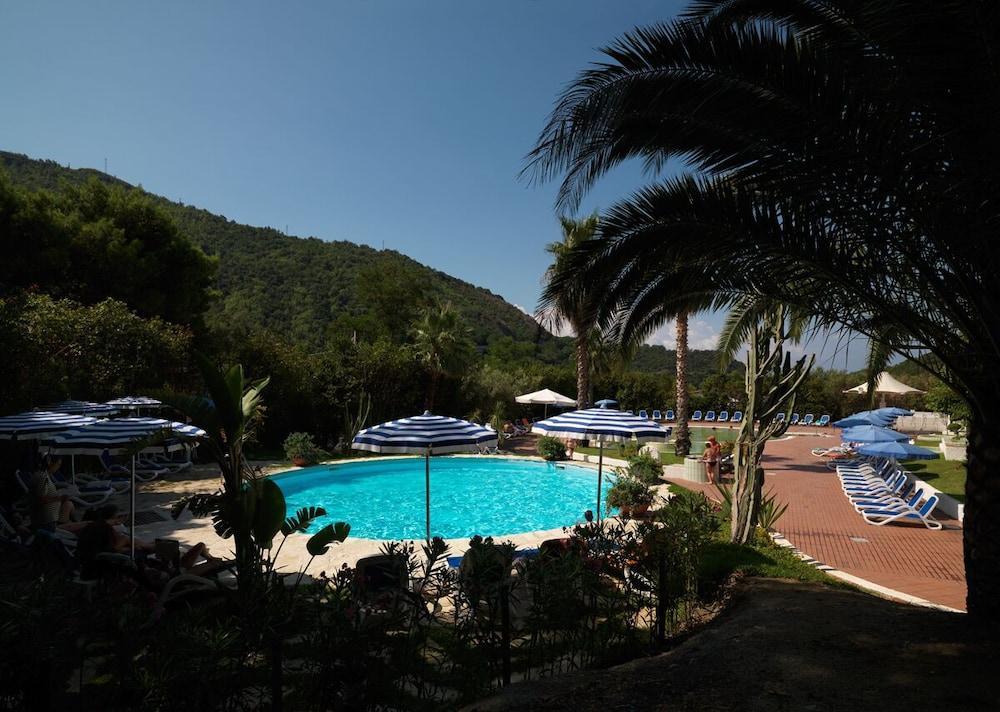 Grand Hotel Delle Terme Terme Luigiane Esterno foto