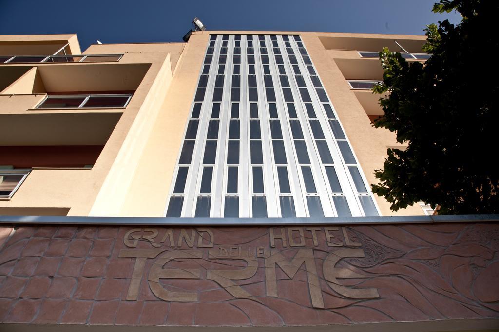 Grand Hotel Delle Terme Terme Luigiane Esterno foto