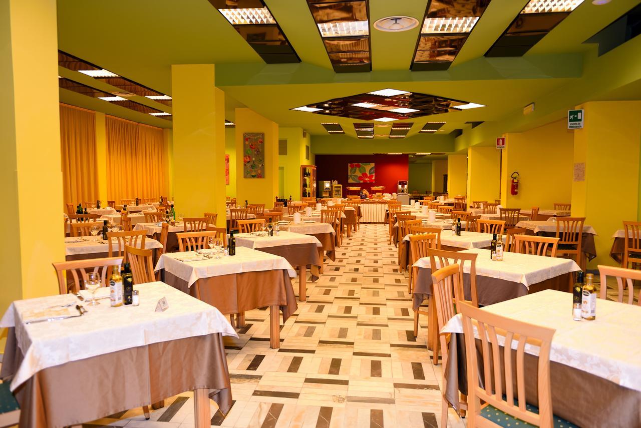 Grand Hotel Delle Terme Terme Luigiane Esterno foto